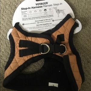 Voyager step in Harness size Large